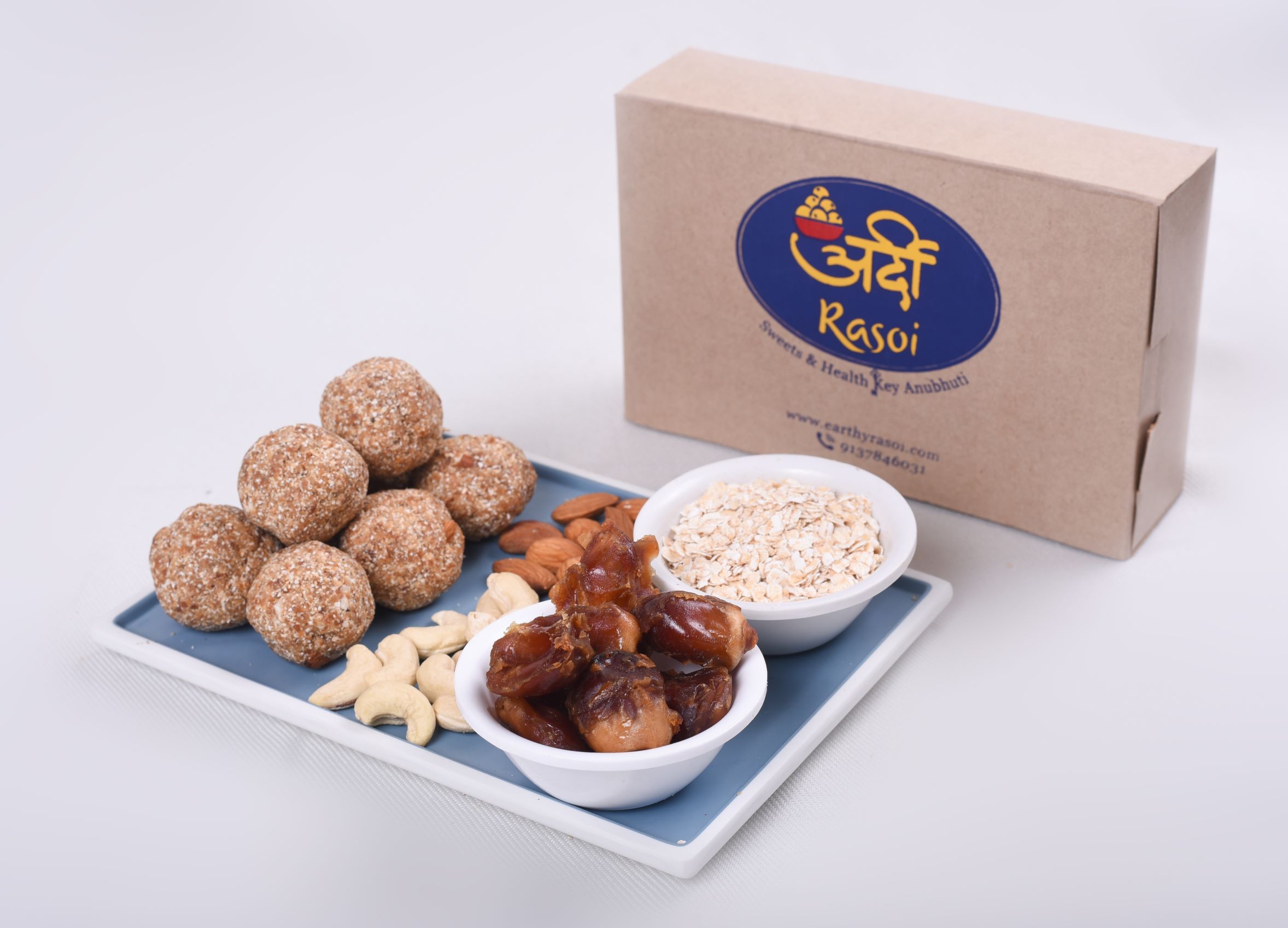 Earthy Rasoi Oats & Dates Ladddoo